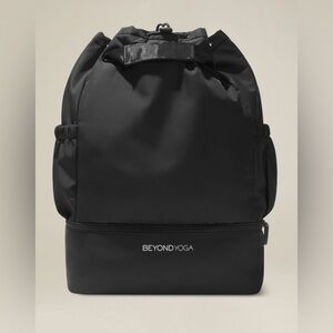 Beyond Yoga convertible gym bag